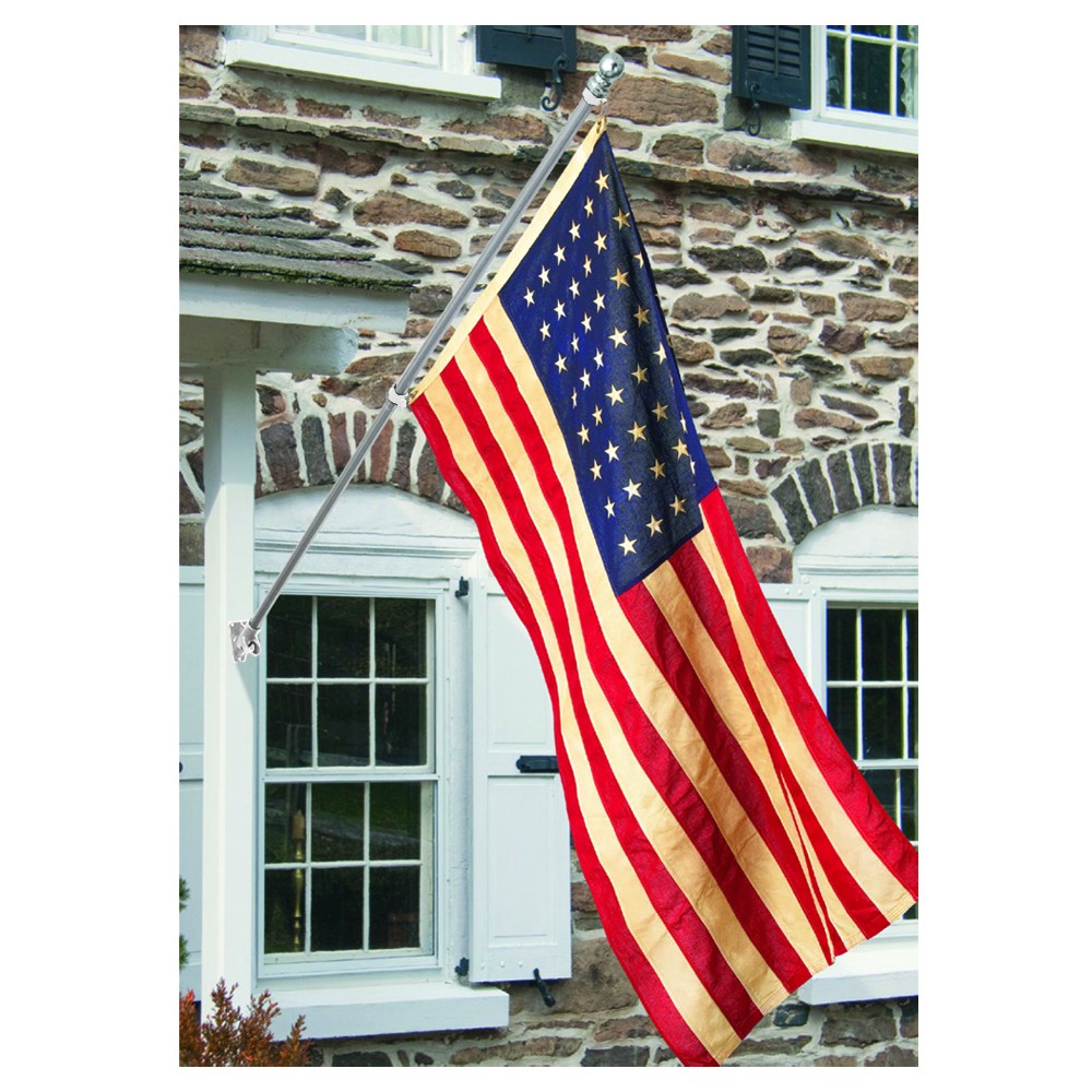 outrigger pole with flag